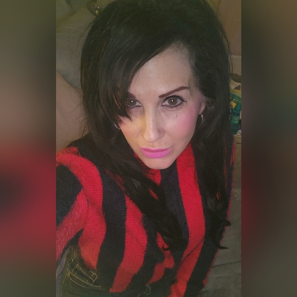 Meet your Posher, Kate - Picture 2 of 9